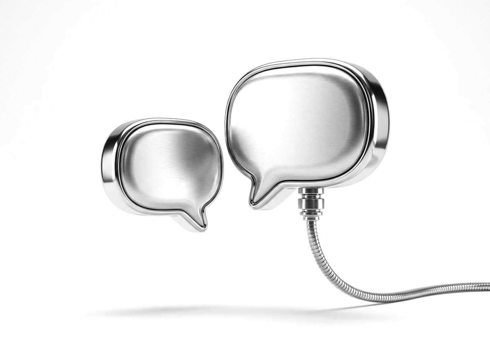 Dos burbujas de chat, una pequeña y otra grande conectada a un cable, en cromo plateado, render 3D sobre fondo gris claro